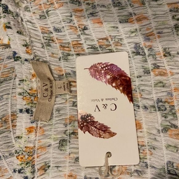 NWT Chelsea & Violet Floral Smocked Top L - Picture 7 of 10